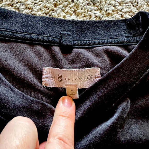 Lou & Grey Black Velour Long Sleeve Crewneck Sweatshirt - Picture 4 of 6